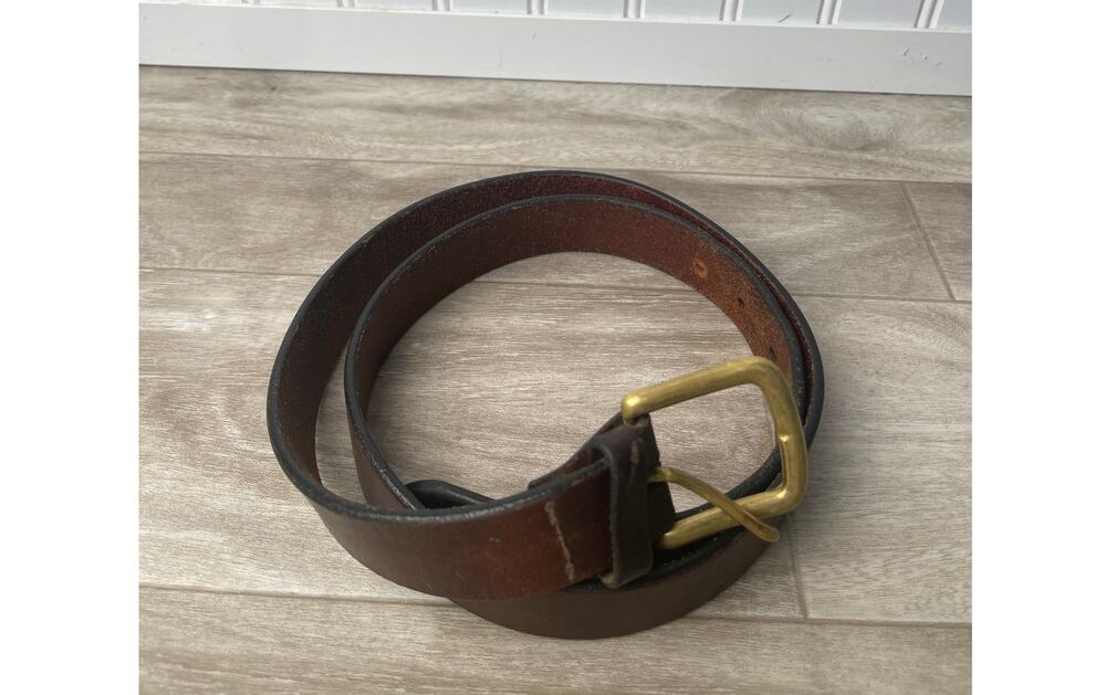 Belt Brown SZ 38 Leather G.H. Bass & Co Distressed  Heritage Brass Rugged Preppy